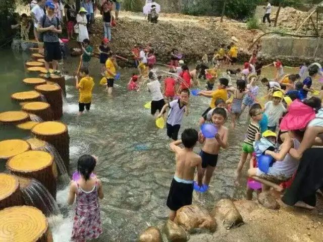 昆明素食饮食推荐_去其桎梏而饮食之 食意思_食通本素酸菜鱼馆