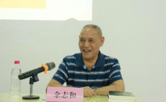 用道具疯狂日逼_学挖掘机的苦逼日子_下载诗词对联宝典视频教学